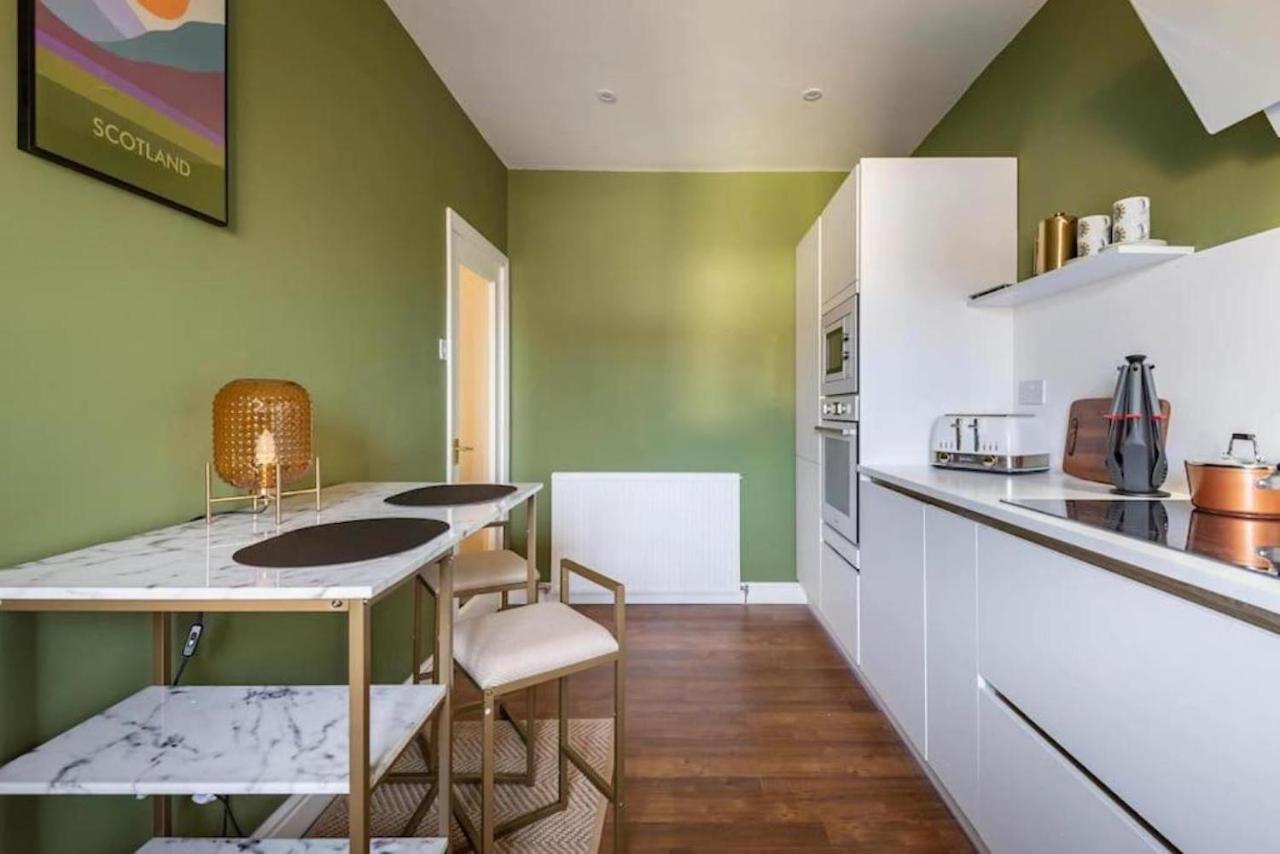 Arbroath Luxury Apartment In Mcm Style Exterior photo